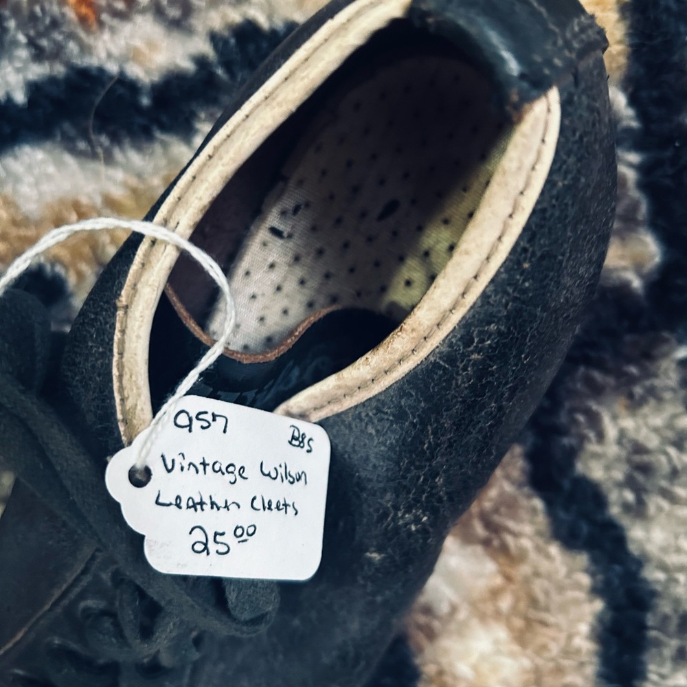 Vintage Men's cleats Wilson Black